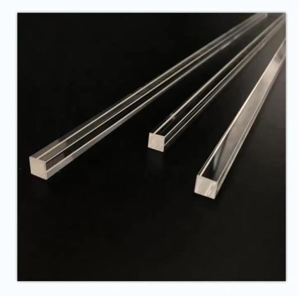 Tubes en verre de quartz translucide personnalisés résistants à la chaleur avec une extrémité ouverte pour laboratoire industriel