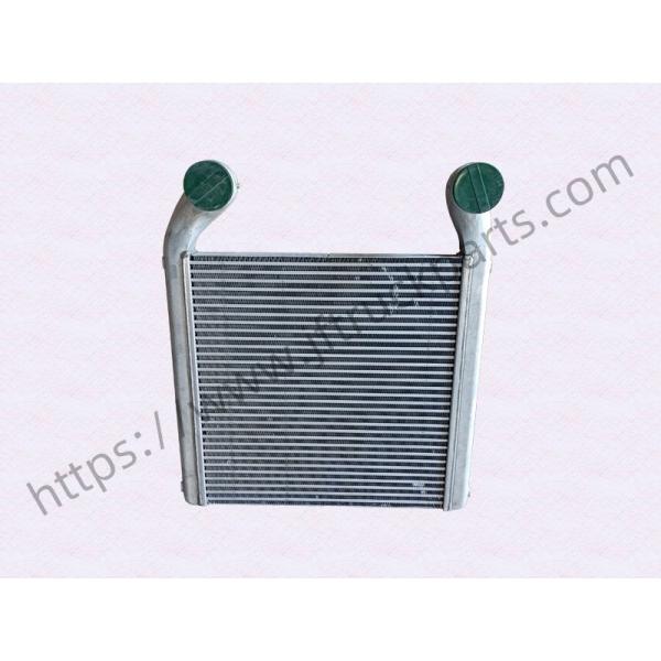 Небольшой интеркулер WG9925530127 для SINOTRUK HOWO A7 SITRAK C7H Части водонагревателей грузовиков