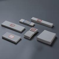 Alta dureza Placa de aluminio cerámico blanco Cuadrado / rectángulo Forma personalizada 95% Contenido de aluminio