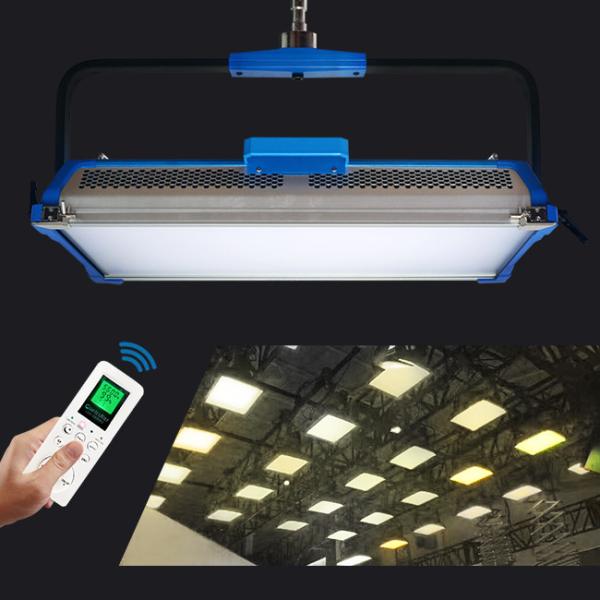 Factory supply 30000LM Metal RGBW with 12 Effects photographic lighting Film Studio Light