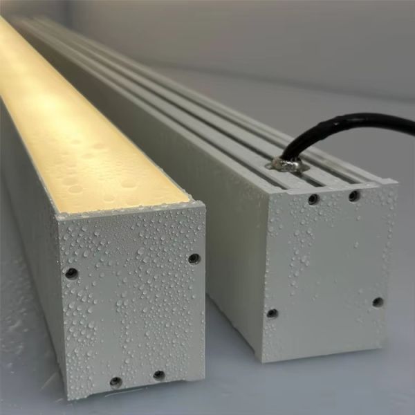 Outdoor IP65 Sealed LED Linear Light Fixtures For Modern Ceilings