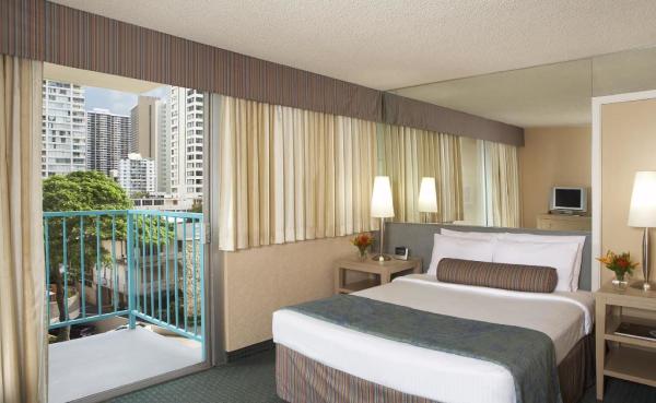Daerah Istimewa Yogyakarta apartment hotel room furniture of Fabric soft bed with wood nightstand and Leisure sofa table