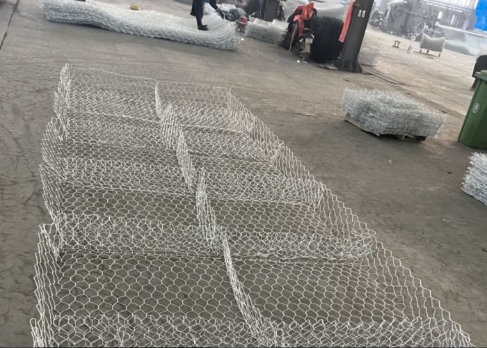 Стена Gabion тяжелого тюфяка  горячего погружения каменная гальванизировала гидравлическую пользу работ