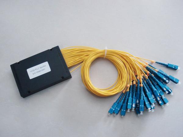 Outdoor 2 Way PLC Optical Splitter , Planar Lightwave Circuit Splitter
