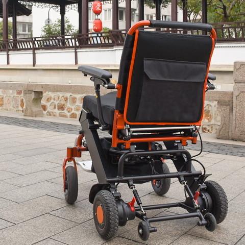 Rigid PU Tyre Folding Motorized Wheelchair Aluminum Alloy 150W X 2
