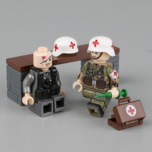 WW2 military British German soldier mini figure accessories helmet medical suitcase building block