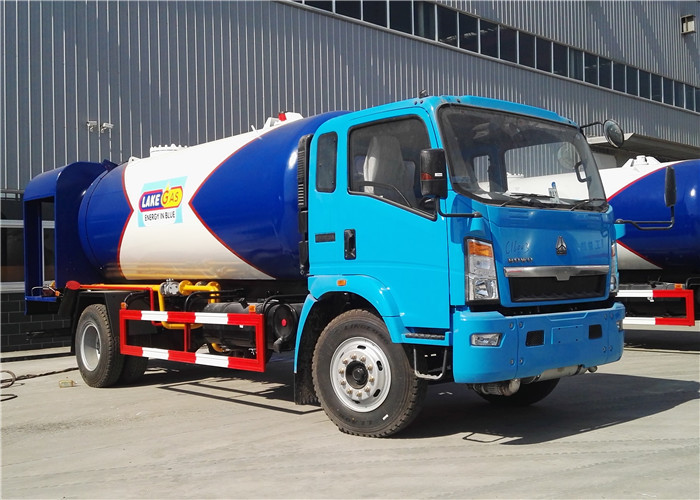 Тележка перехода Sinotruk Howo 4x2 RHD 12000L LPG