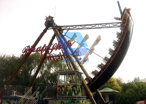 Playground Pirate Boat Ride , 24 Seats Large Horizontal Axis Type For Playground