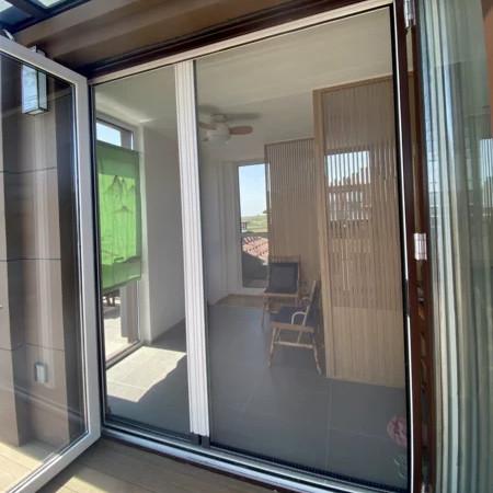 Trackless Screen Door Black Aluminum Alloy Screen Doors For Home Outdoor 18*16 Mesh