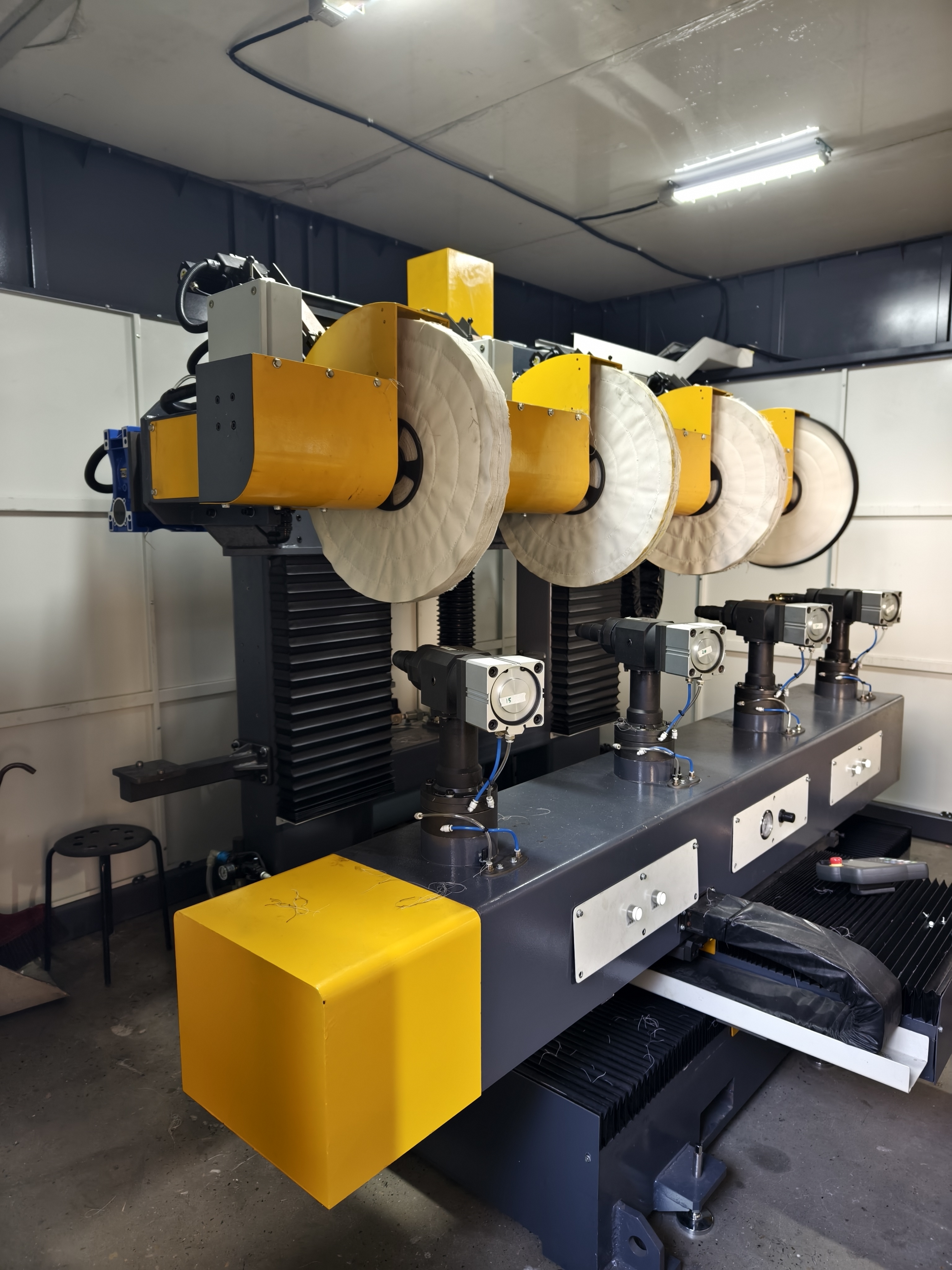 CNC Grinding Machine