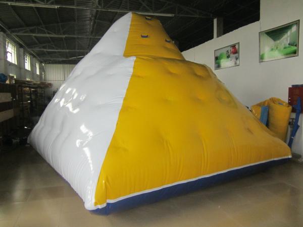 iceberg de flutuação inflável de encerado do PVC de 0.9mm usado no lago