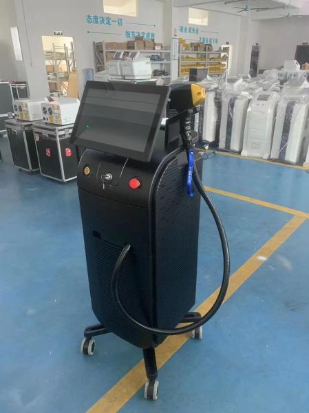 Tri máquina do laser do diodo do comprimento de onda 808nm para a remoção do cabelo e a terapia da pele