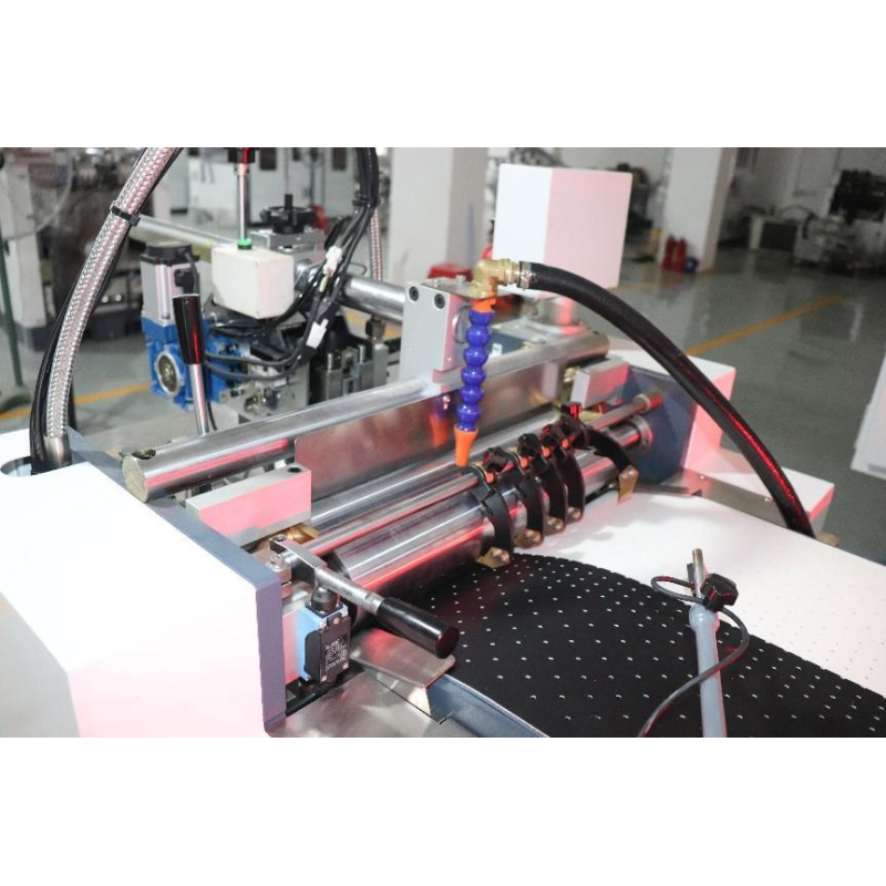 380V Automatic four-Corner Pasting Machine with 20-28Pcs/Min Speed and L4900*W4305*H2900mm Dimensions