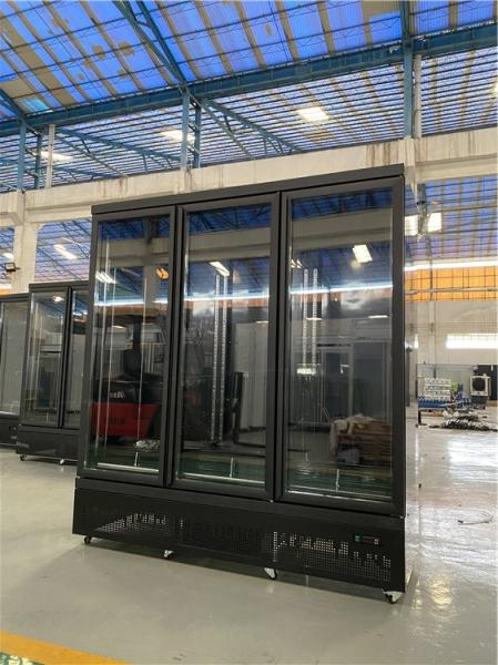 Three Swing Door Soft Drink Display Cooler With Digital Controller
