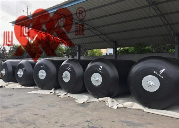 Espumam os para-choques enchidos com as correntes quentes da galvanização