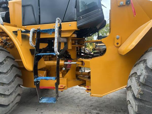 Chargeuse sur pneus japonaise d'occasion 966H très demandée, 6 tonnes, moteur CAT d'origine JP