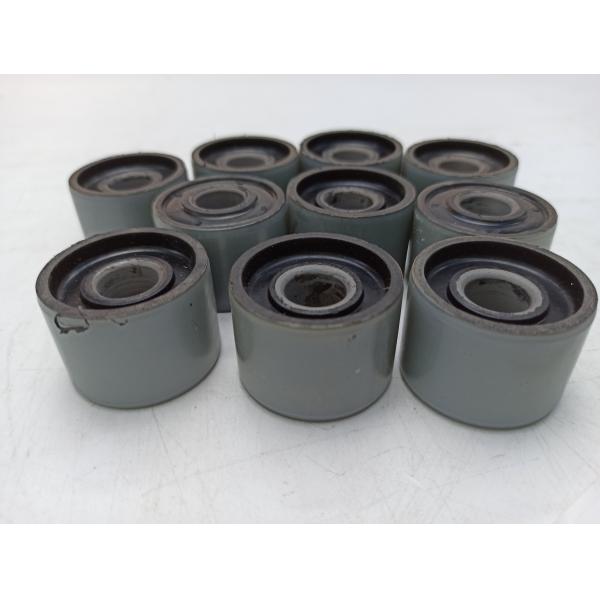 Подвеска гондолы разделяет переднее центральное резиновое Audi A8 4E0616039AF 4E0616040AF