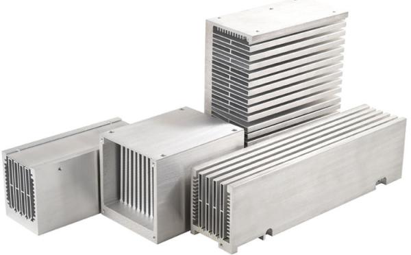 O cerco de alumínio fazendo à máquina da extrusão do CNC, T3-T8 empilhou dissipador de calor ligado da aleta