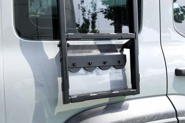 Universal Car 4X4 Off Road Side Ladder Retrofit Kit with TS16949/ISO9001 Certification