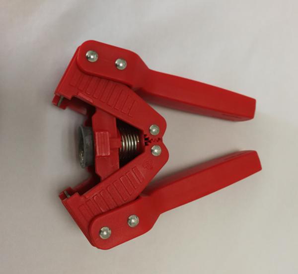 Double Lever Manual Bottle Capper Plastic Red Color With Built In Magnet 
