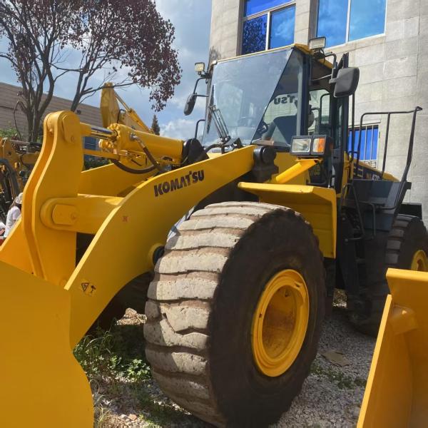 Used Komatsu WA470 Wheel Loader with 1 Year Warranty 3.60 - 5.20 m³ Bucket Capacity and 23,900 - 24,550 kg Operating Weight