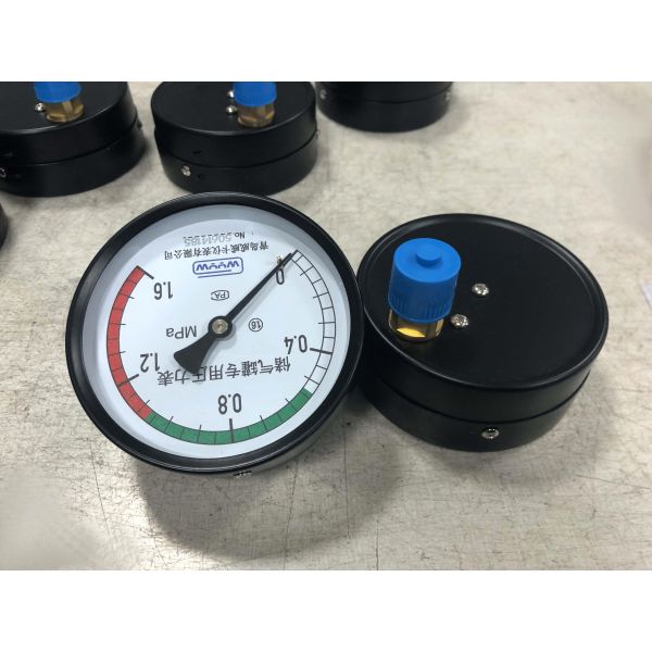 4-inch (100mm) Air Receiver Tank Pressure Gauge with 0-1.6MPa Range and Color-Coded Safety Zones