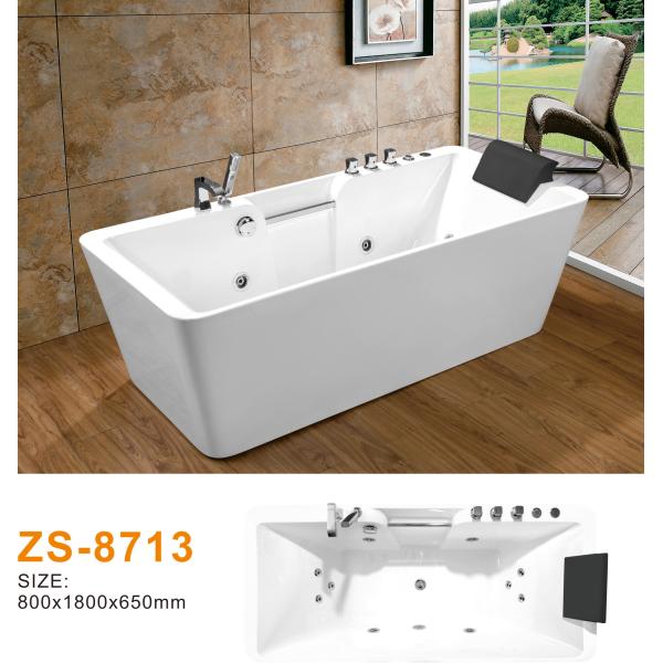 Innovative Acrylic Freestanding Hydromassage Bathtub With Automatic Cleaning System