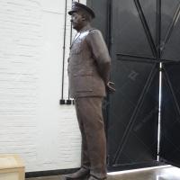 Casting 1.8m Statue militaire en bronze Patine Finition