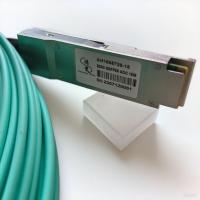Fabricant de câbles QSFP-40G avec une conception de câble personnalisée de précision. Optimisé pour les serveurs à bande passante élevée et les infrastructures réseau 40GbE.