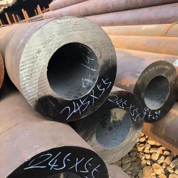 Plastic Pipe Cap Seamless Steel Pipe Ideal for Water Distribution Systems and Industrial Pipelines Corrosion Resistant