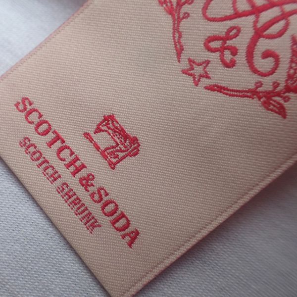 Clothing Embroidery Badge Fashion Design Clothing Durable Color Woven Fabric Clothing Patch