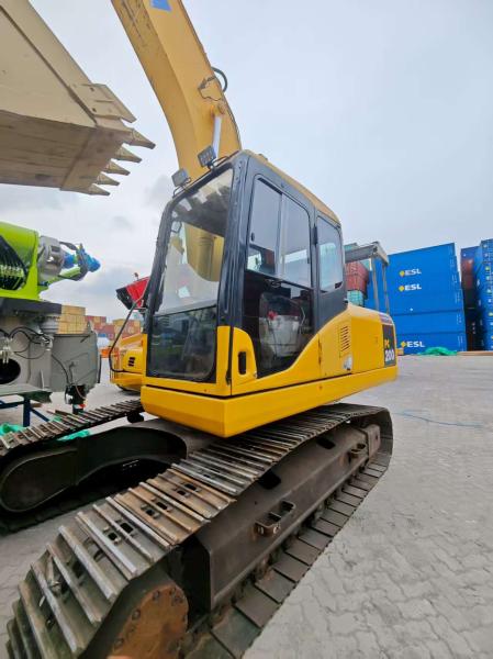Komatsu PC200-7 Excavator 19700 kg with 0.8-1.0 m³ Bucket