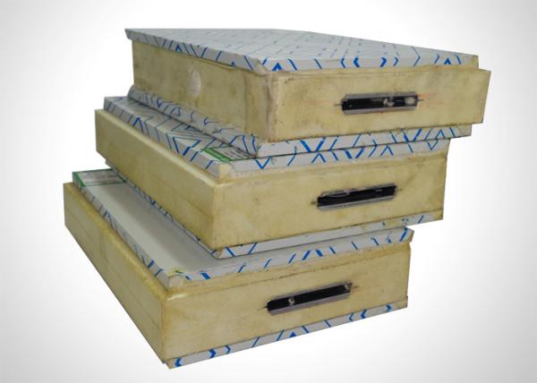 High Density Polyurethane Sandwich Panel For Roofing Good Mechanical Properties