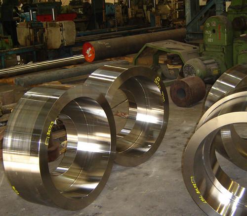 Ecrans d'hélices en acier forgé pour navire