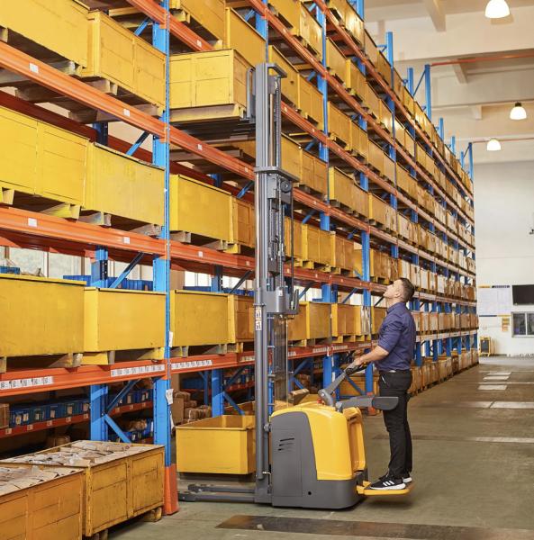 Apaidor Rider Counterbalance Pallet Stacker 2000kgs 6000lbs Powered Stacker Truck