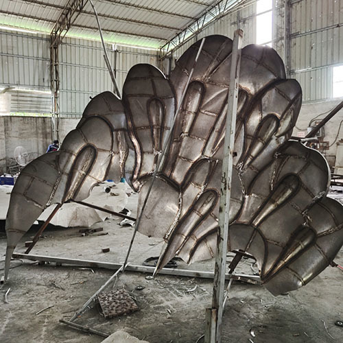 Rust Metal Garden Sculpture Outdoor Yard Decor Art Statue For Lawn