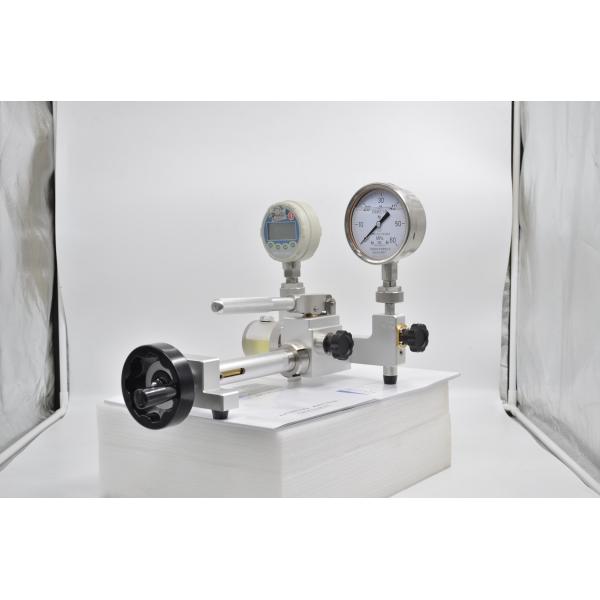 Oil Medium HS705 Hydrostatic Pressure Test Pump with 0-700 bar Measuring Range