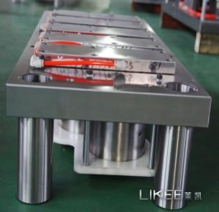 2 Cavities DC53 Aluminium Foil Container Mold For 3 Compartment