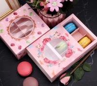 Boîte cadeau à macarons rose à plumes avec fenêtre transparente Élégante emballage de dessert français pour les fêtes