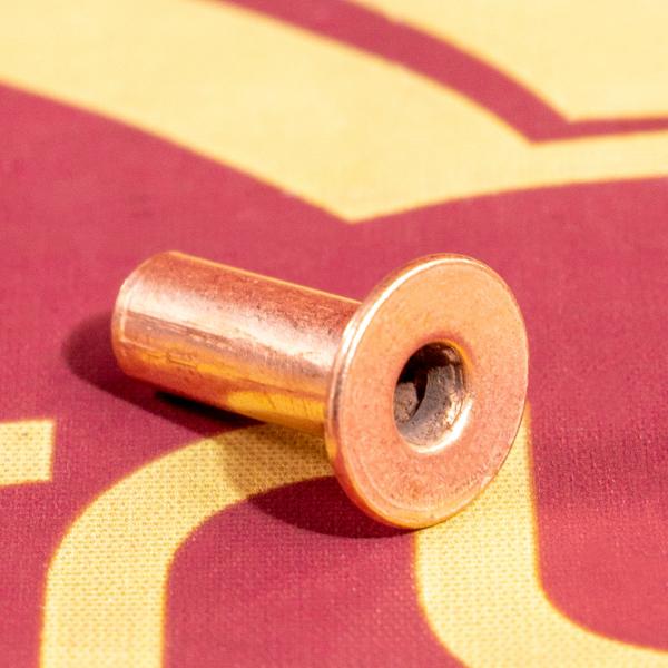 KM0502082 Iron Conical Rivet CARRUCHI 8 * 22 FAW Truck Spare Parts High Speed