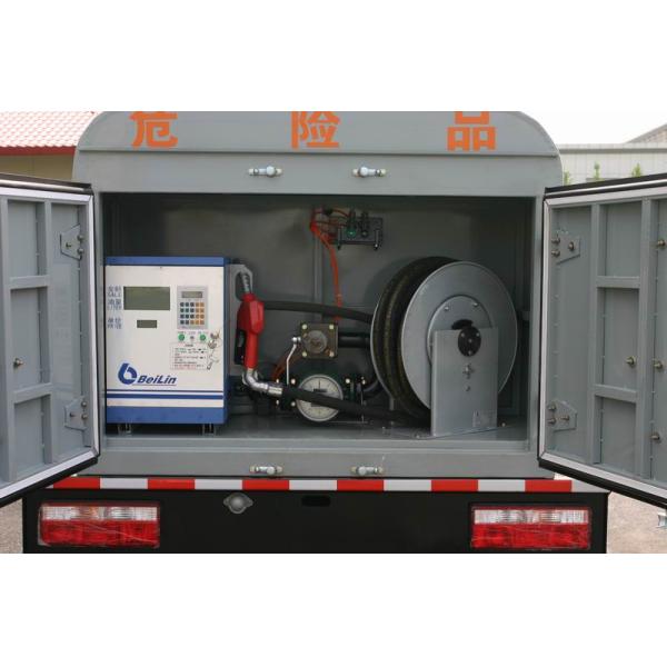 1.056 l'euro III du gallon 4x2 des USA fiscal réapprovisionnent en combustible le camion de réservoir, camion de livraison diesel léger