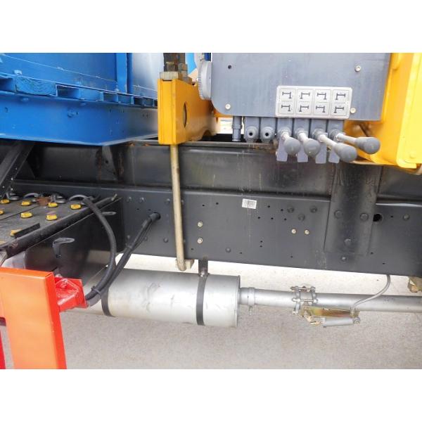 Тележка колеса Донфенг 10 установила телескопичный кран 10тон с сложенным Кункле