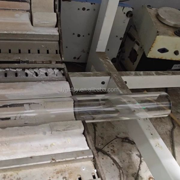 Clear Transparent High-Purity Quartz Glass Tube with 2.2g/cm3 Density and 1732℃ Melting Point