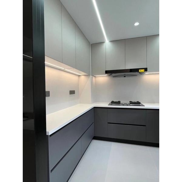 Customized Matte Lacquer Finish Melamine Plywood Design Kitchen Cabinet