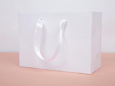 Luxury Kraft Paper Shopping Bag Packaging Biodegradable Kraft Paper Handbag