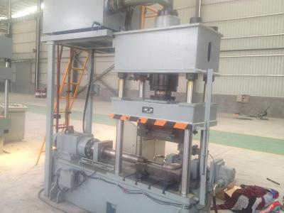 Pipe Tee Fitting Hydraulic Forming Press Equipment 630 Ton With Ultrahigh Pressure System