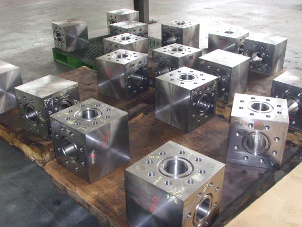 TSC National 12P160 mud pump fluid end module for  NATIONAL mud pump, National 14P220 mud pump fluid end liner