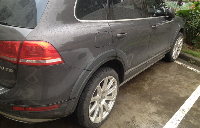 Черный пластиковый PP Volkswagen Touareg 2011 Колесные факелы прочные