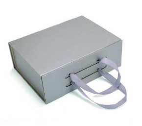 Luxury Custom Clothing Boxes Thick Paper Material With Long Service Life