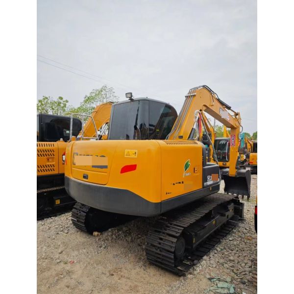 Used tracked Excavator Chinese brand 8.24 tons in excellent condition  capacity 0.3m³ rated power 54.3kW for construction